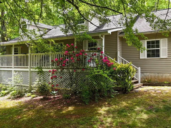 153 View St, Clarkesville, GA 30523