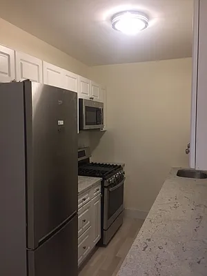 Rented by Midbrook Realty, LLC | media 15