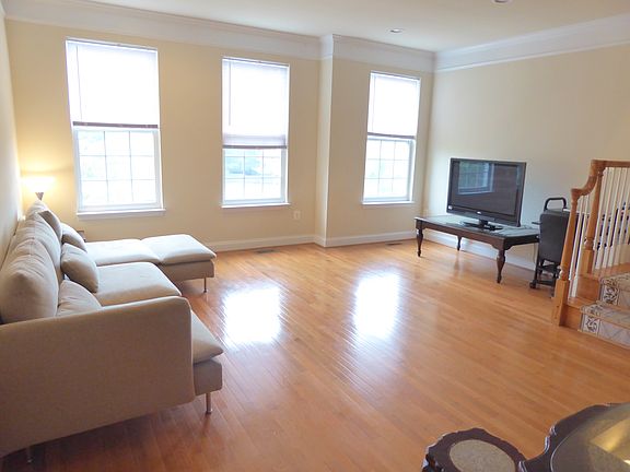 5th image of 20337 Notting Hill Way