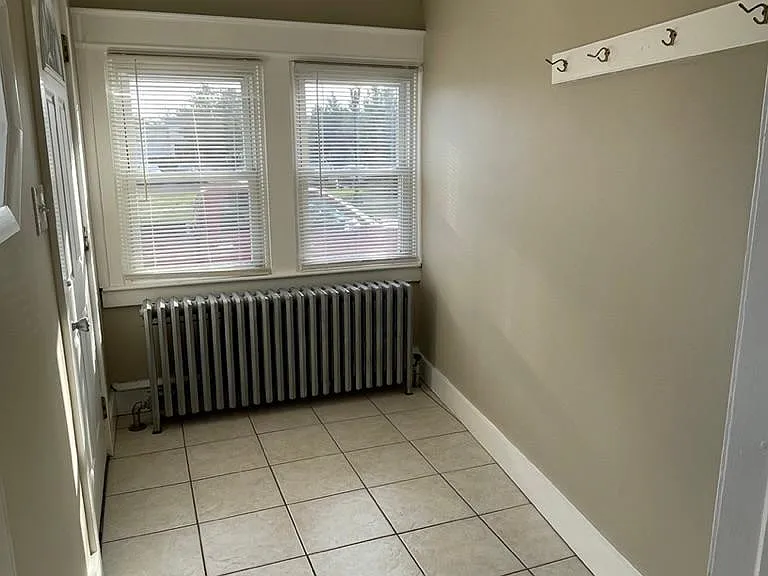 Foyer/Entrance Into Unit