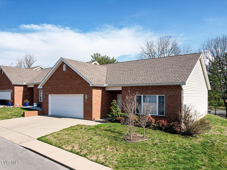 1st image of 112 Southridge Dr #12