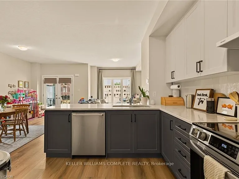 677 Park Rd N #156 — Photo 16