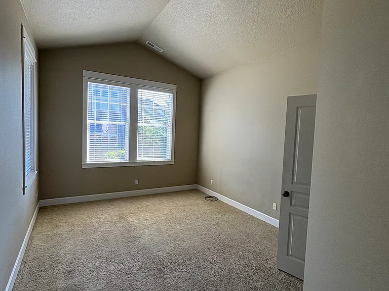 10209 SE Bristol Ln — Photo 7
