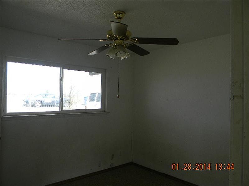 2nd image of 36095 W Shaw Ave
