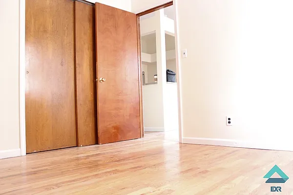 Rented by EXR | media 14