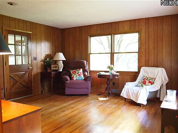 5th image of 372 Druerie Ln