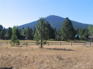 26279 Metolius Meadows Dr, Camp Sherman, OR 97730