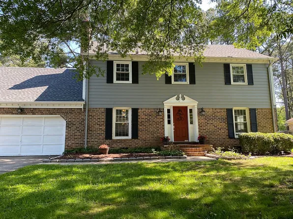 405 Bartell Dr, Chesapeake, VA 23322