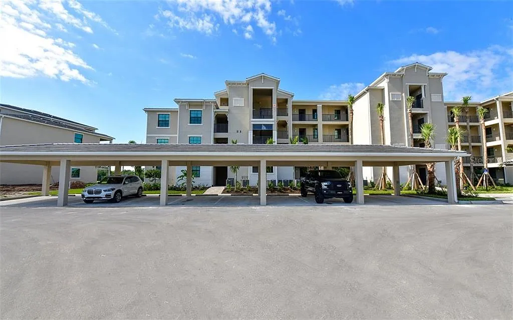 2 bed, 2.0 bath, 1257 sqft, $6,000 — Photo 2