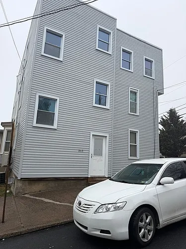 363 Locust Street Photo 1