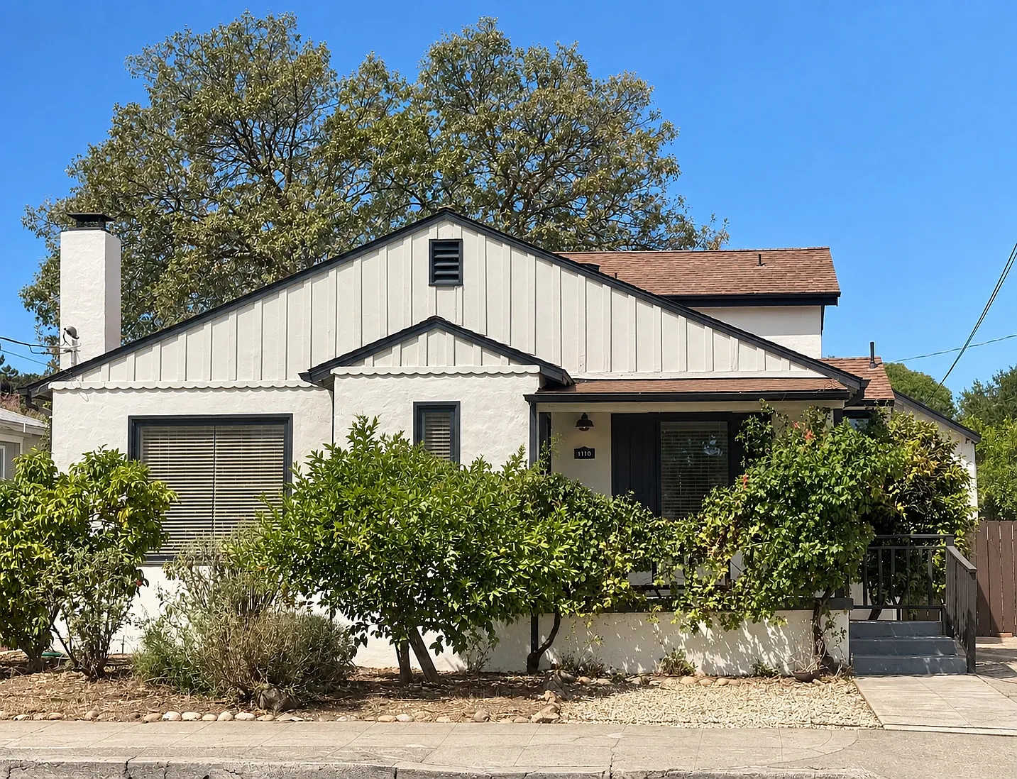 3 bed, 1800 sqft, $3,850 — Photo 1
