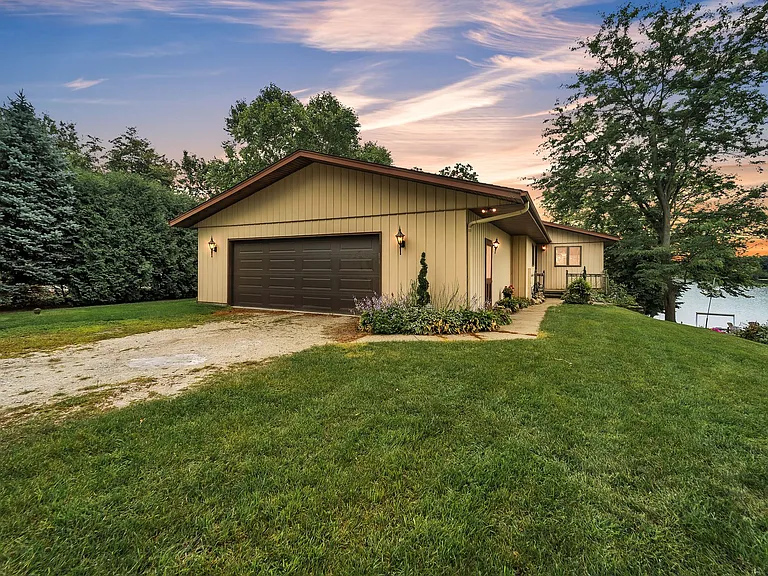 N64W35061 Road J — Photo 36