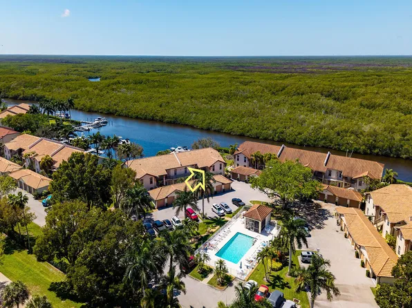 194 Newport Dr APT 908, Naples, FL 34114