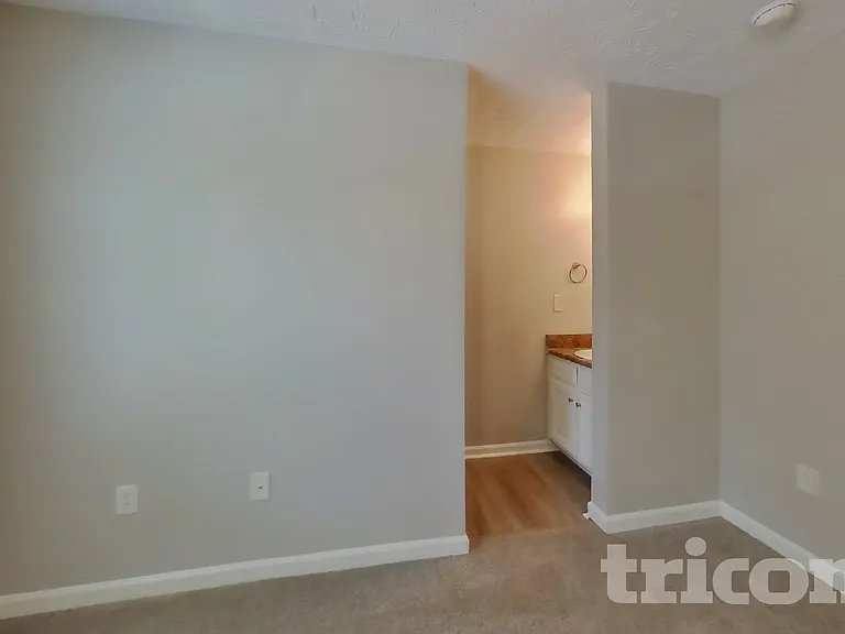 1030 Weatherwood Pl — Photo 10