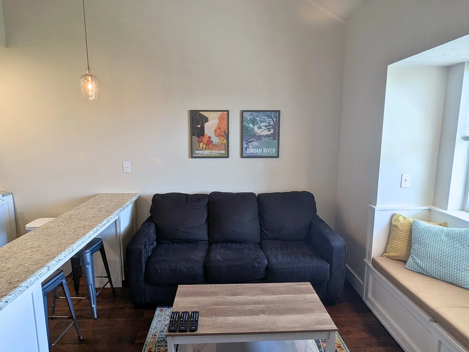 2 bed, 885 sqft, $1,765 — Photo 3