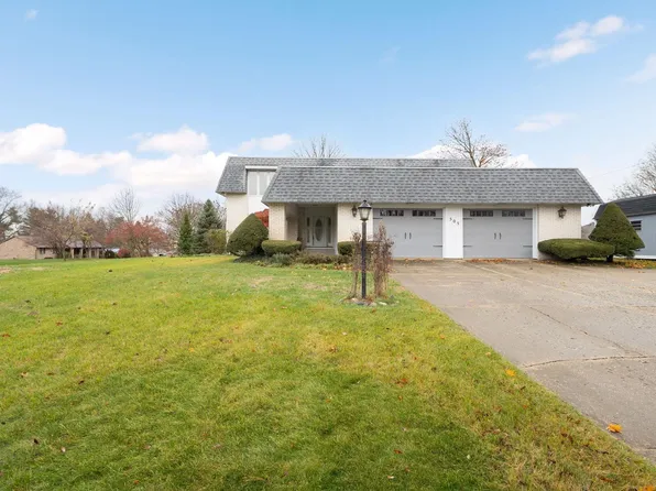 505 Skyview Dr, Middlebury, IN 46540