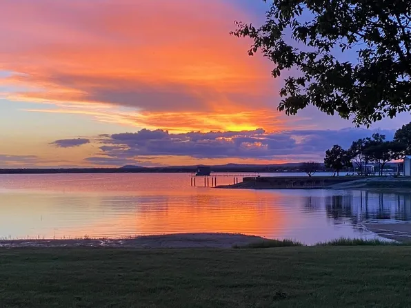 508 W Lakecrest, Bluffton, TX 78607