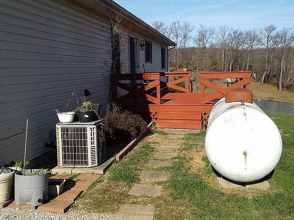 3rd image of 2374 S Glenn Ln