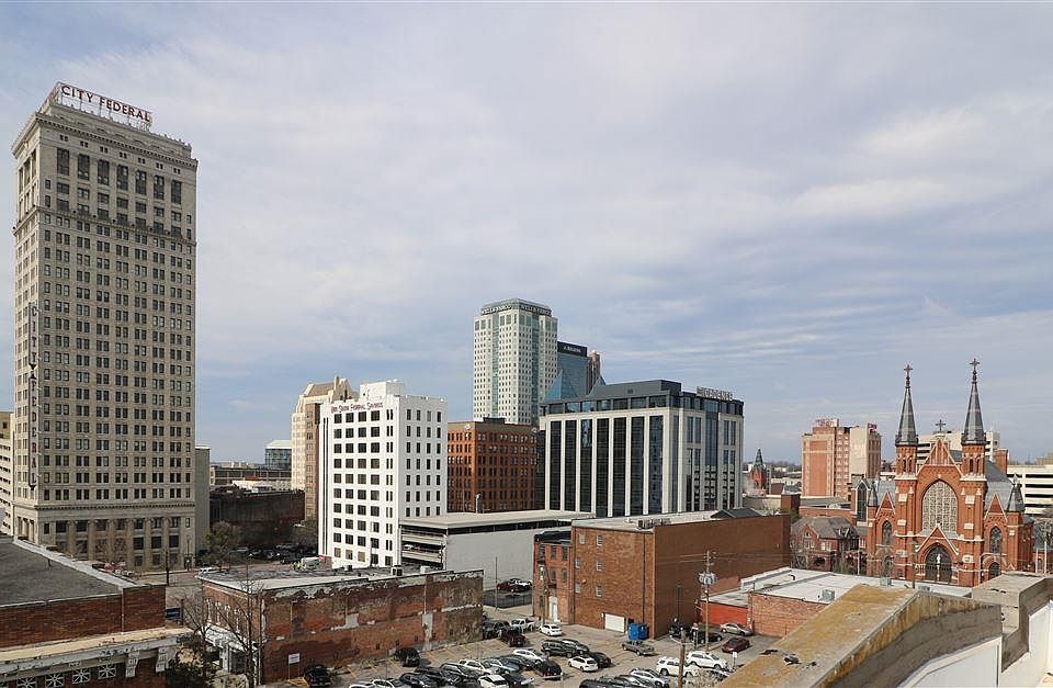 2nd image of 113 22nd St N APT 305