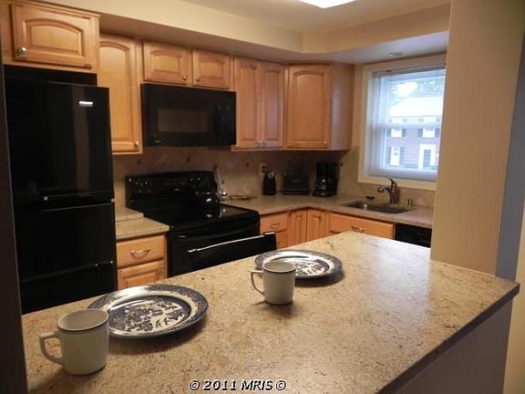 2nd image of 7466 Zanuck Ct