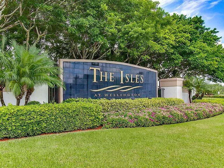 4621 Windward Cove Ln — Photo 24