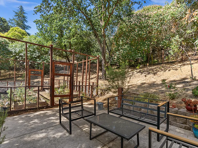 Enclosed garden structure, raised beds. 2nd patio