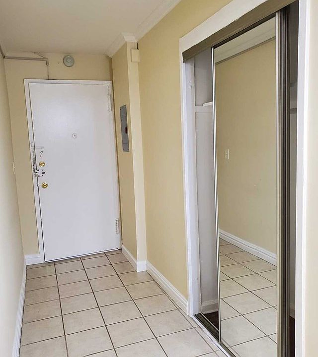 1st image of 500 Linwood Dr APT 2B