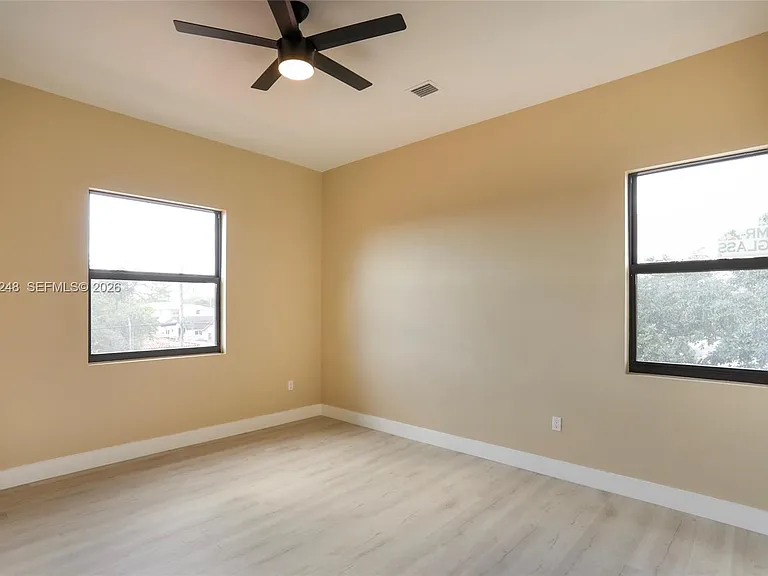 120 SW 35th Ave #A2 — Photo 17