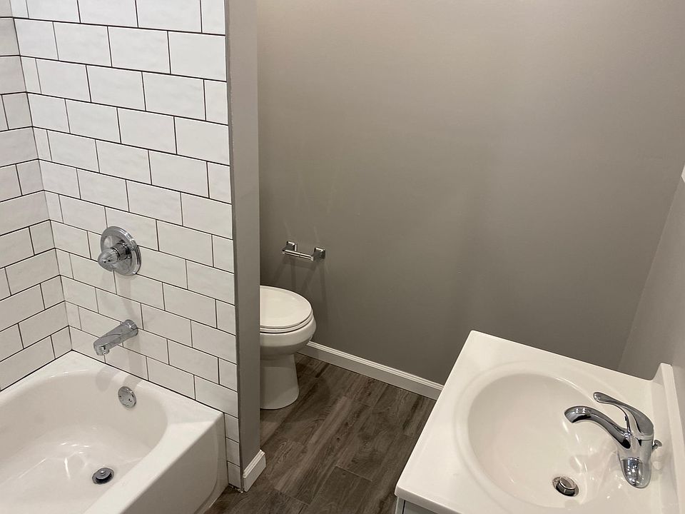 1st image of 2808 Frankford Ave Floor 2