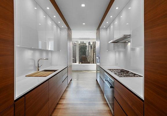 4th image of 252 E 57th St #37A