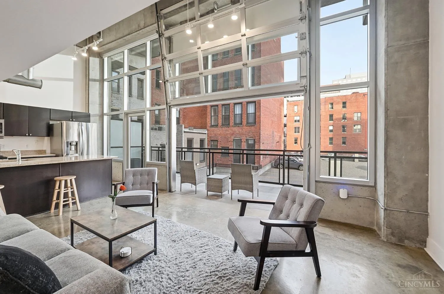 2 bed, 1066 sqft, $2,490 — Photo 3