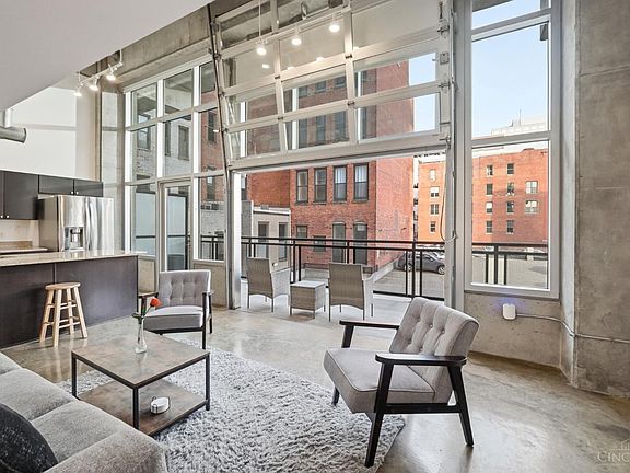 3rd image of 353 W 4th St Unit 209