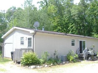 10963 Tall Oak Ct, Waupaca, WI 54981