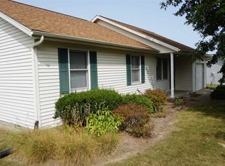 624 W Sacajawea Ct, Ellettsville, IN 47429