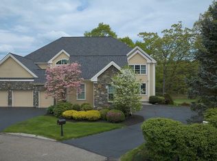 41 Clubhouse Way #41, Sutton, MA 01590