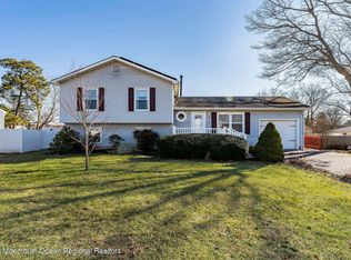837 Neptune Ave, Beachwood, NJ 08722
