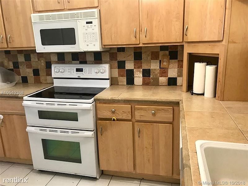 1st image of 2370 NE 135th St APT 305