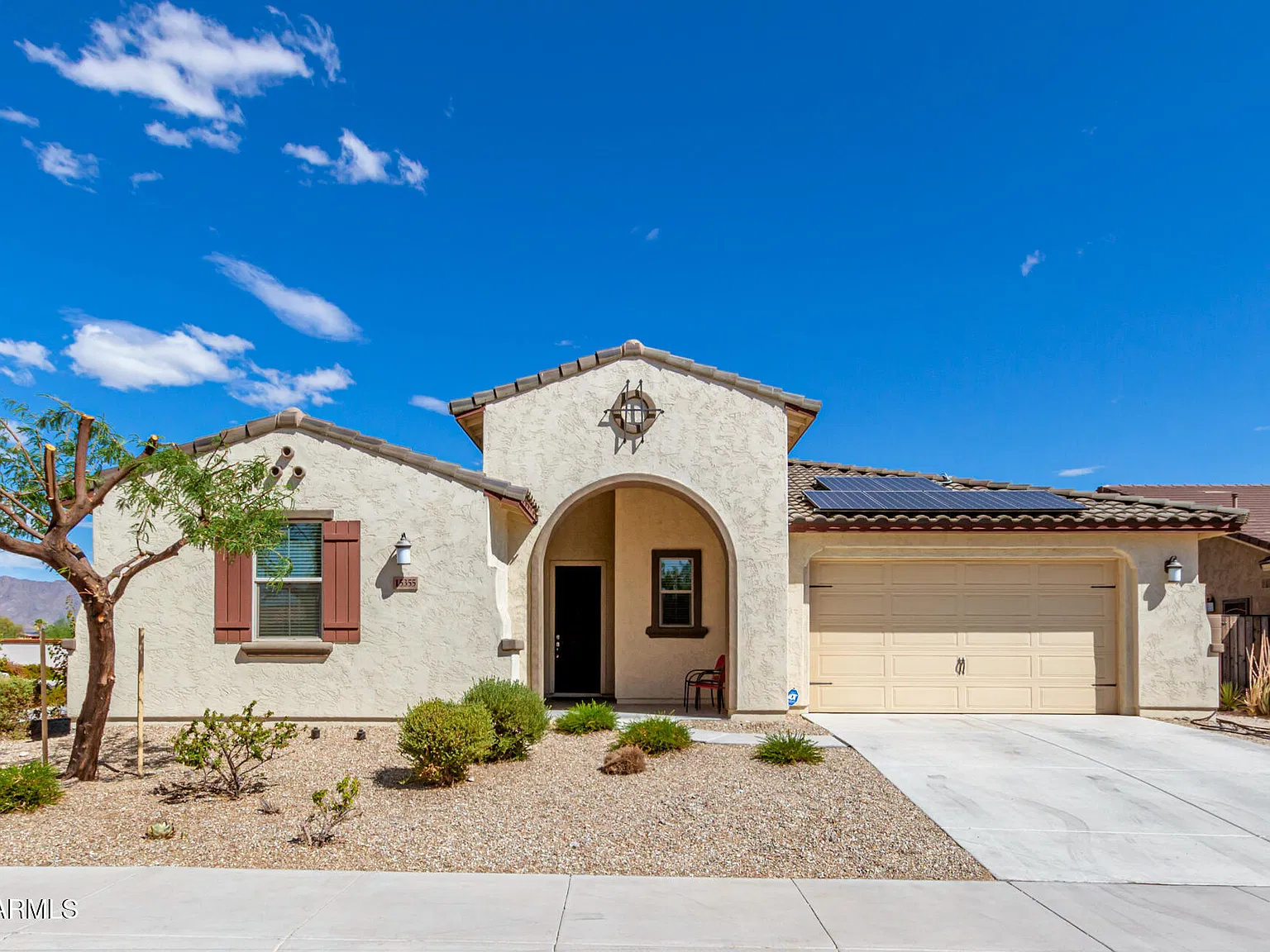 3 bed, 2.0 bath, 2106 sqft, $2,950 — Photo 2
