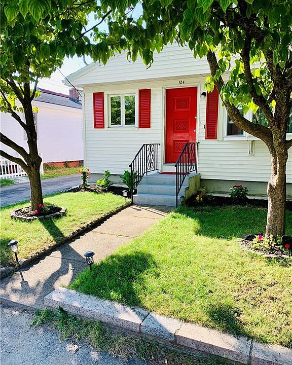 1st image of 124 Sherwood St