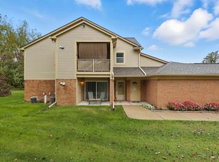 6117 Century Ct, Shelby Township, MI 48316