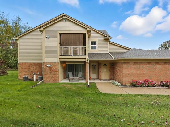 6117 Century Ct, Shelby Township, MI 48316