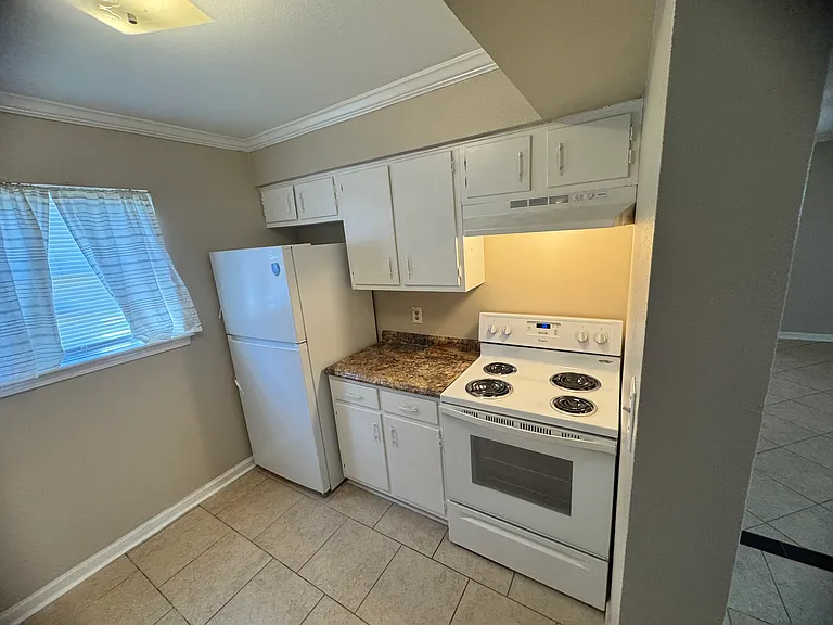 680 Sharp Ln #414 — Photo 13