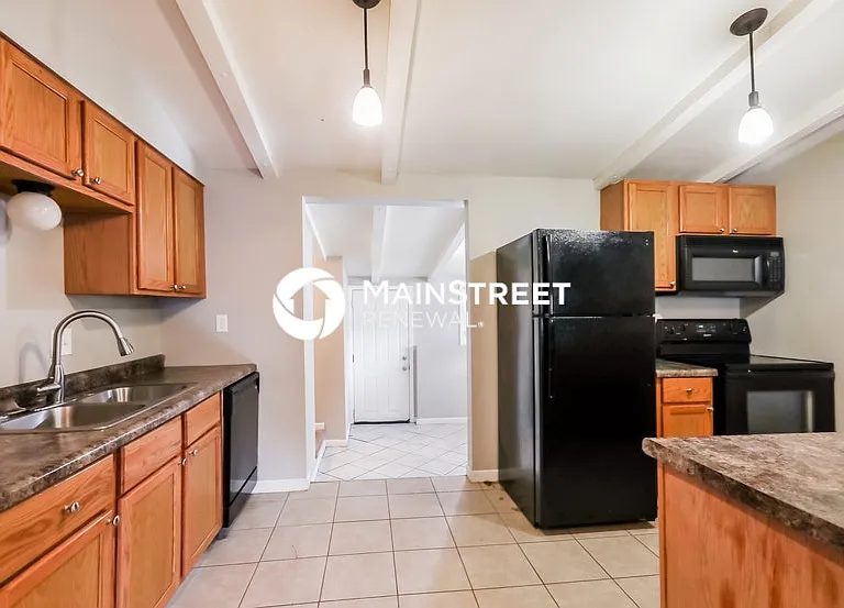 1010 S Appleton Ave — Photo 7