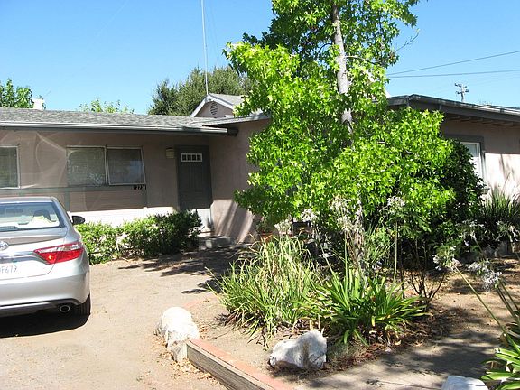 5th image of 12731 Camrose Ave