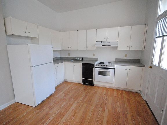5th image of 1021 Allen Ave #A