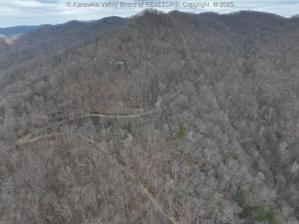 100 Upper Varney Branch Rd, Logan, WV 25601