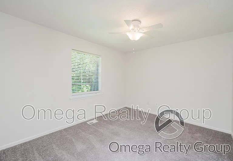 31 Indianwood Dr — Photo 21