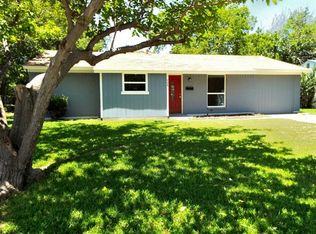 724 SW Southridge Dr, Burleson, TX 76028