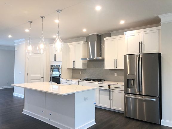 3rd image of 5801 Terrace Bend Way