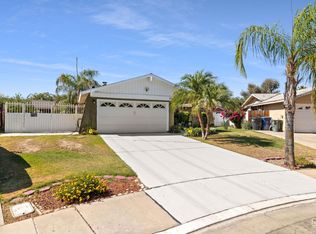 1012 Caroline Ct, Bakersfield, CA 93307